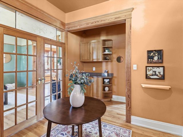 216 9th Street NW, Albuquerque, NM 87102