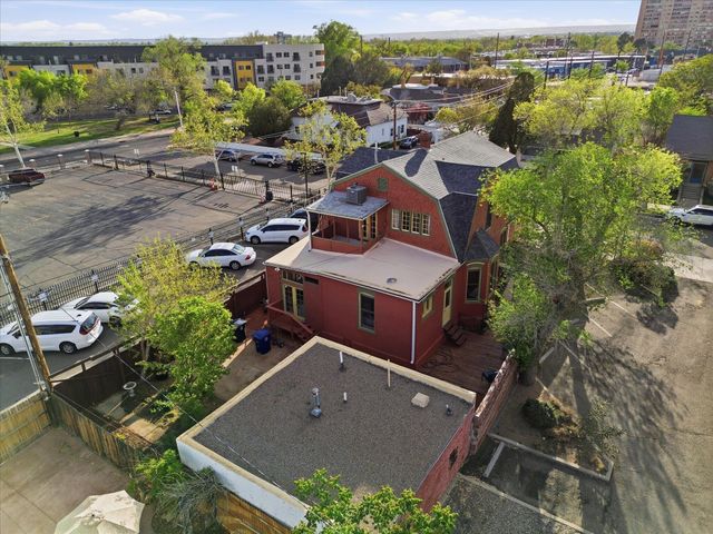 216 9th Street NW, Albuquerque, NM 87102