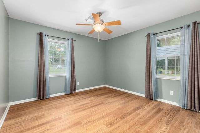 536 Wallisville Road, Liberty, TX 77575
