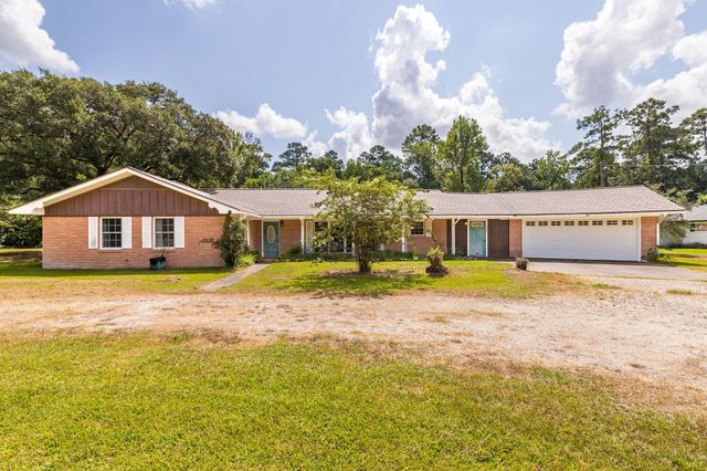 536 Wallisville Road, Liberty, TX 77575