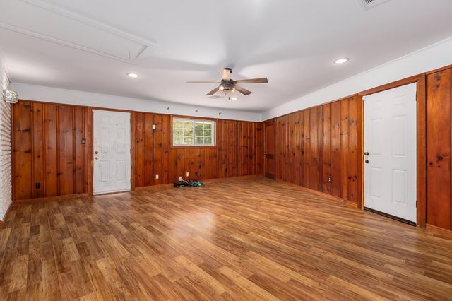 536 Wallisville Road, Liberty, TX 77575