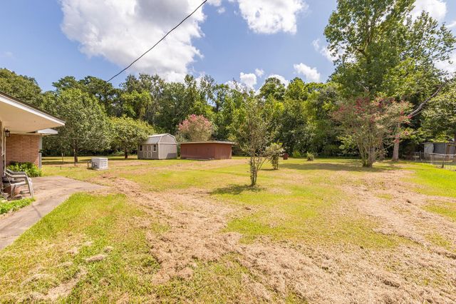 536 Wallisville Road, Liberty, TX 77575