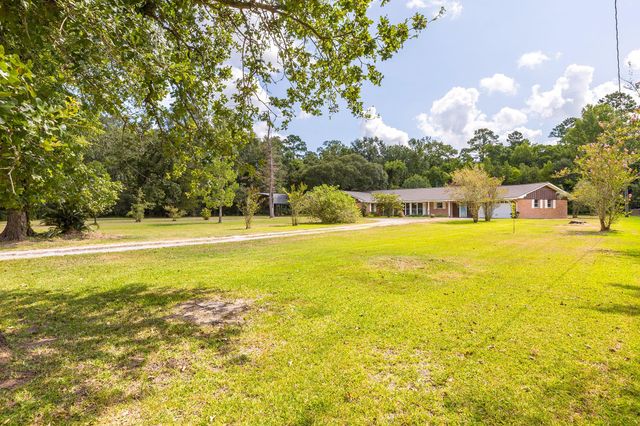 536 Wallisville Road, Liberty, TX 77575