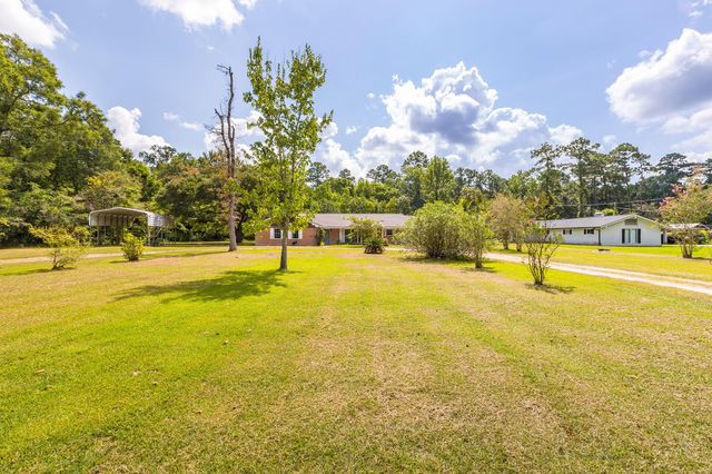536 Wallisville Road, Liberty, TX 77575