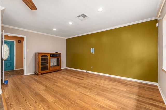 536 Wallisville Road, Liberty, TX 77575
