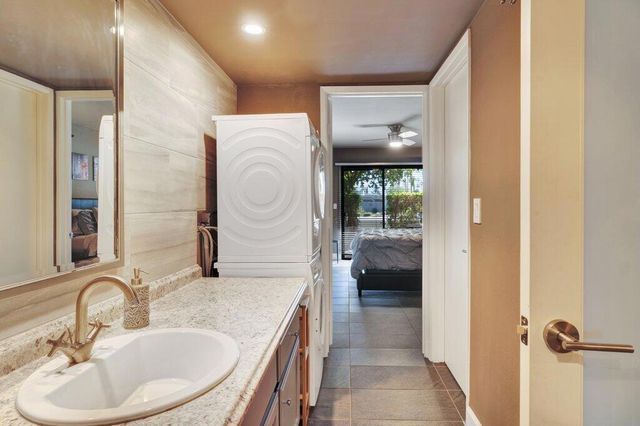 1050 E Ramon Road 3, Palm Springs, CA 92264