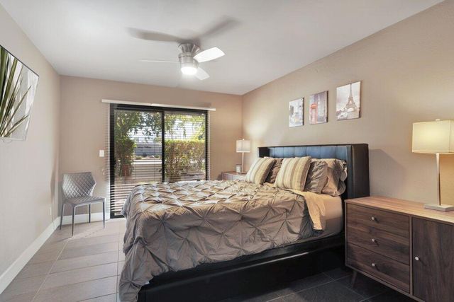 1050 E Ramon Road 3, Palm Springs, CA 92264