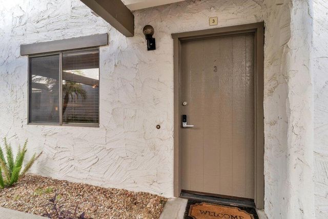 1050 E Ramon Road 3, Palm Springs, CA 92264