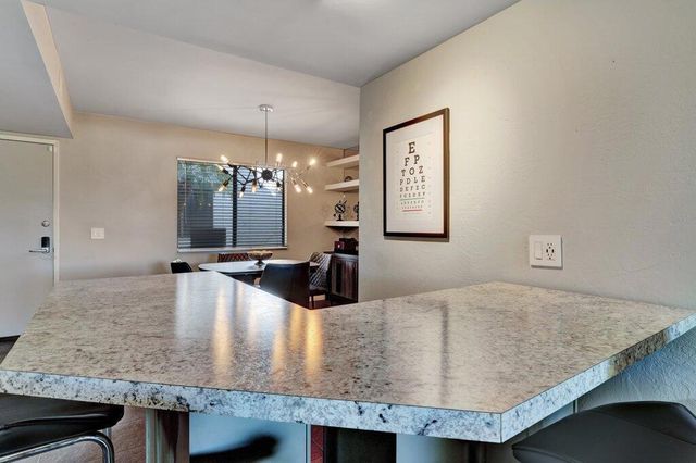 1050 E Ramon Road 3, Palm Springs, CA 92264