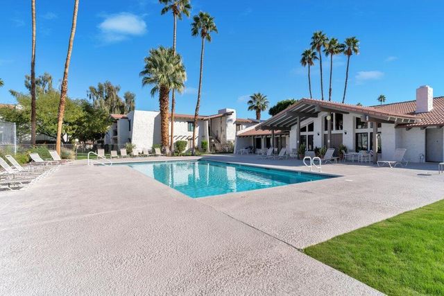 1050 E Ramon Road 3, Palm Springs, CA 92264