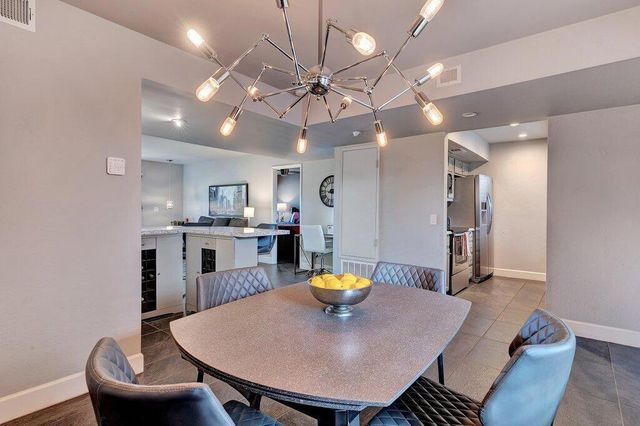 1050 E Ramon Road 3, Palm Springs, CA 92264