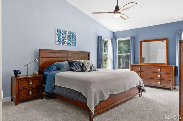 38 Eagle Spur Court, St Charles, MO 63303