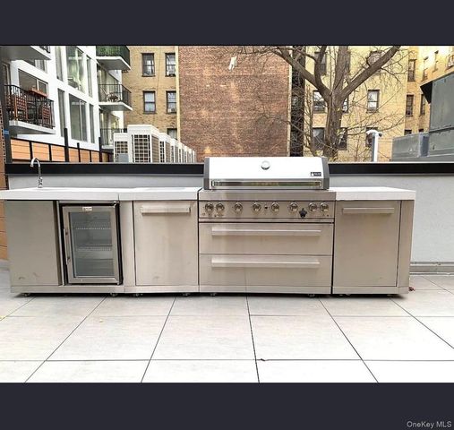 567 Ocean Avenue A-210, Brooklyn, NY 11226