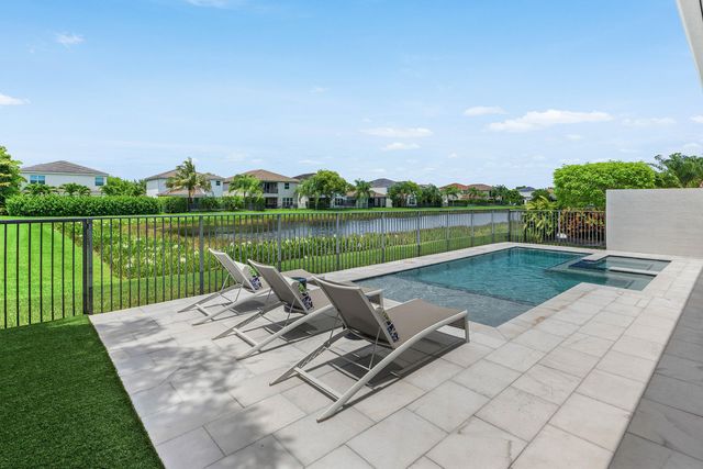 9663 Sterling Shores Street, Delray Beach, FL 33446