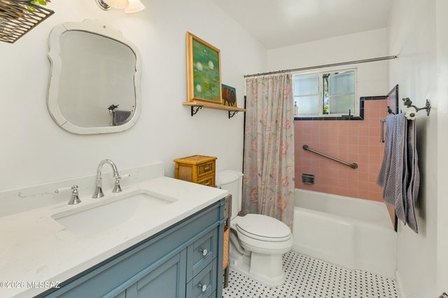 2825 E Arroyo Chico, Tucson, AZ 85716