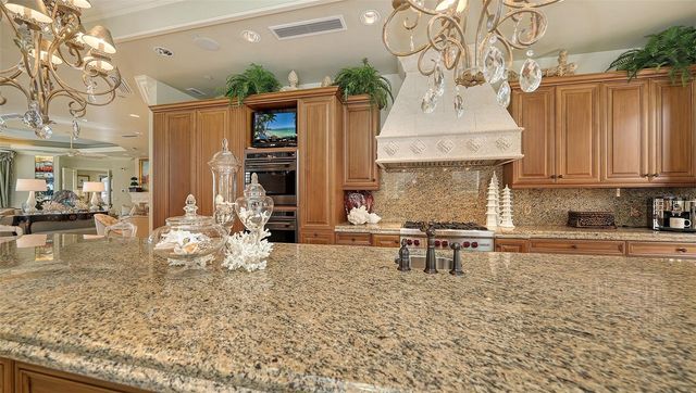 4127 GULF OF MEXICO DRIVE N-101, Longboat Key, FL 34228