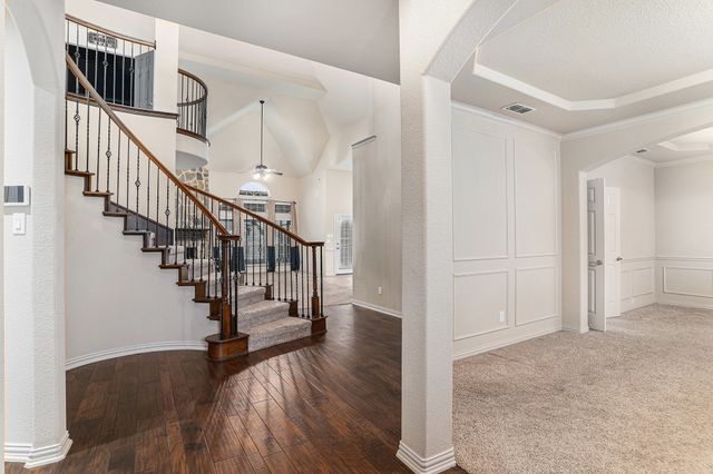 6132 Falls Lake Road, Fort Worth, TX 76179