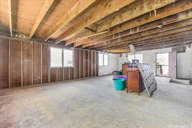 41-569 Inoaole Street, Waimanalo, HI 96795