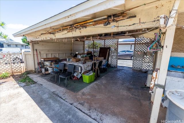 41-569 Inoaole Street, Waimanalo, HI 96795
