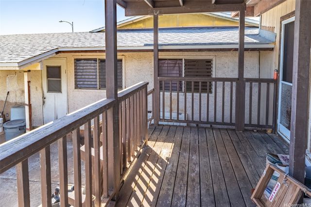 41-569 Inoaole Street, Waimanalo, HI 96795