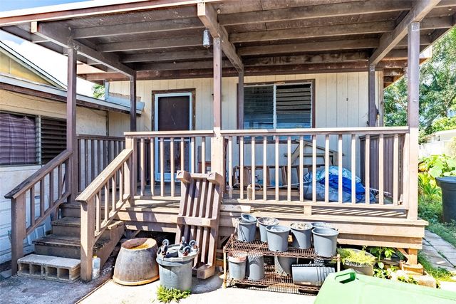 41-569 Inoaole Street, Waimanalo, HI 96795