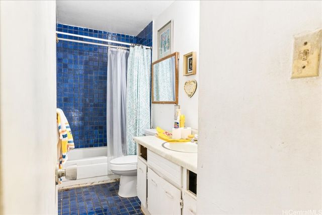 41-569 Inoaole Street, Waimanalo, HI 96795