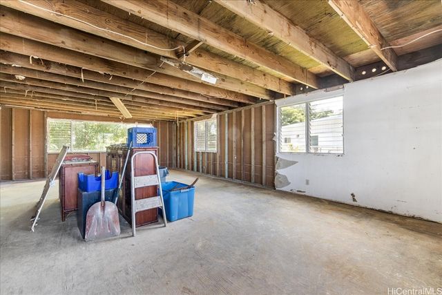 41-569 Inoaole Street, Waimanalo, HI 96795