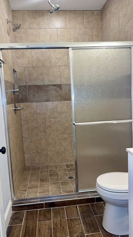 310 E Highland Dr, Columbia, TN 38401