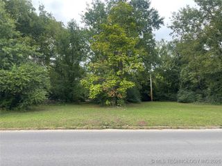 920 S 24th Street, Muskogee, OK 74401