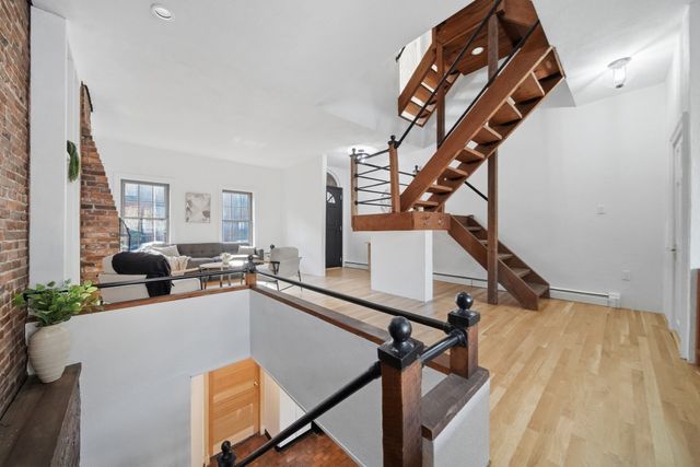 3 Medford St, Chelsea, MA 02150