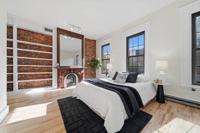3 Medford St, Chelsea, MA 02150
