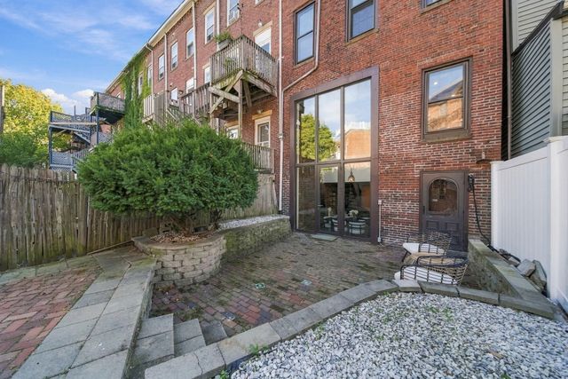 3 Medford St, Chelsea, MA 02150