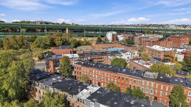 3 Medford St, Chelsea, MA 02150