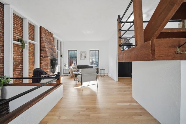3 Medford St, Chelsea, MA 02150