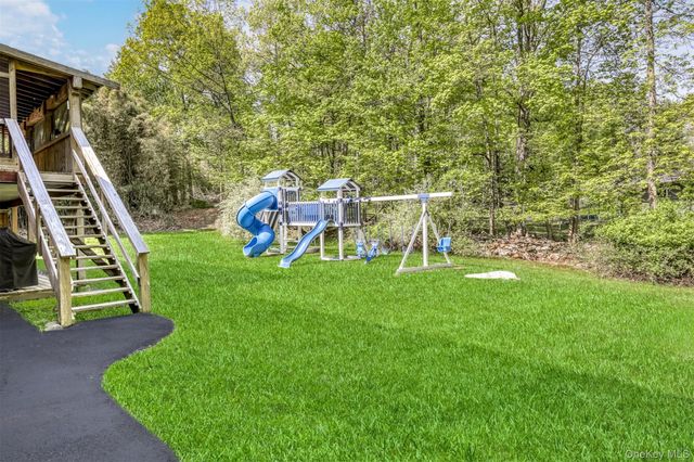 27 Hidden Valley Drive, Suffern, NY 10901