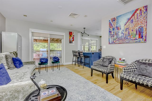 27 Hidden Valley Drive, Suffern, NY 10901