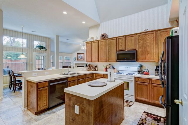 9022 Westwillow Drive, Houston, TX 77064