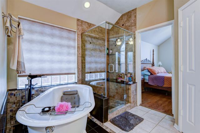 9022 Westwillow Drive, Houston, TX 77064