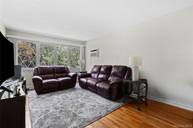 3214 Griswold Avenue, Bronx, NY 10465