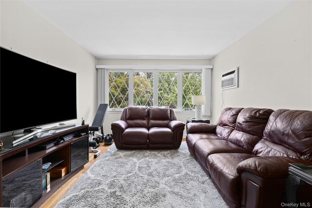 3214 Griswold Avenue, Bronx, NY 10465