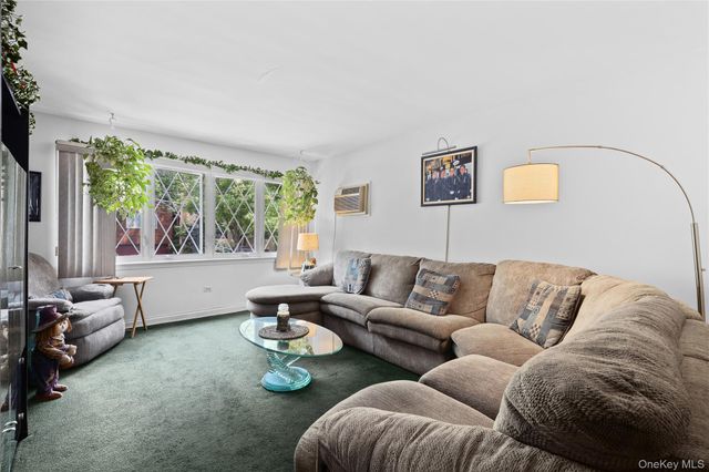 3214 Griswold Avenue, Bronx, NY 10465