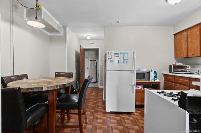 3214 Griswold Avenue, Bronx, NY 10465