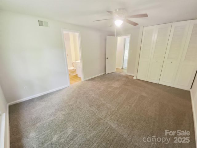 6041 Misty Way Lane, Charlotte, NC 28212