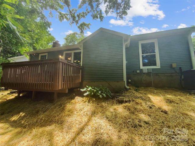 6041 Misty Way Lane, Charlotte, NC 28212