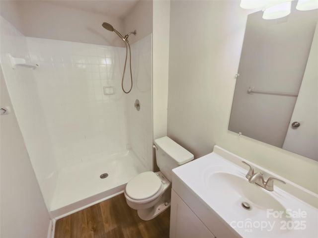 6041 Misty Way Lane, Charlotte, NC 28212