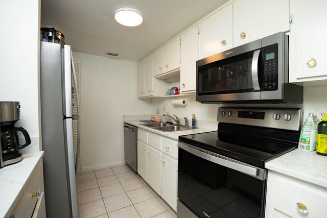 2811 Stoneway Lane B, Fort Pierce, FL 34982