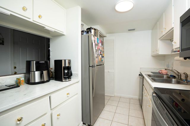 2811 Stoneway Lane B, Fort Pierce, FL 34982