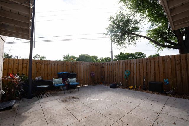 2811 Stoneway Lane B, Fort Pierce, FL 34982