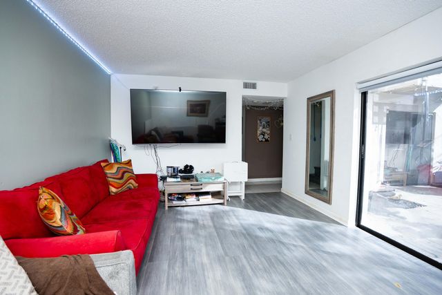 2811 Stoneway Lane B, Fort Pierce, FL 34982