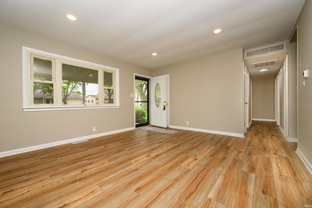 2604 E 27th Street, Muncie, IN 47302
